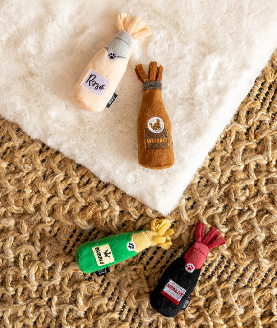 ZippyClaws Cat Toy Catnip Crusherz Whiskey